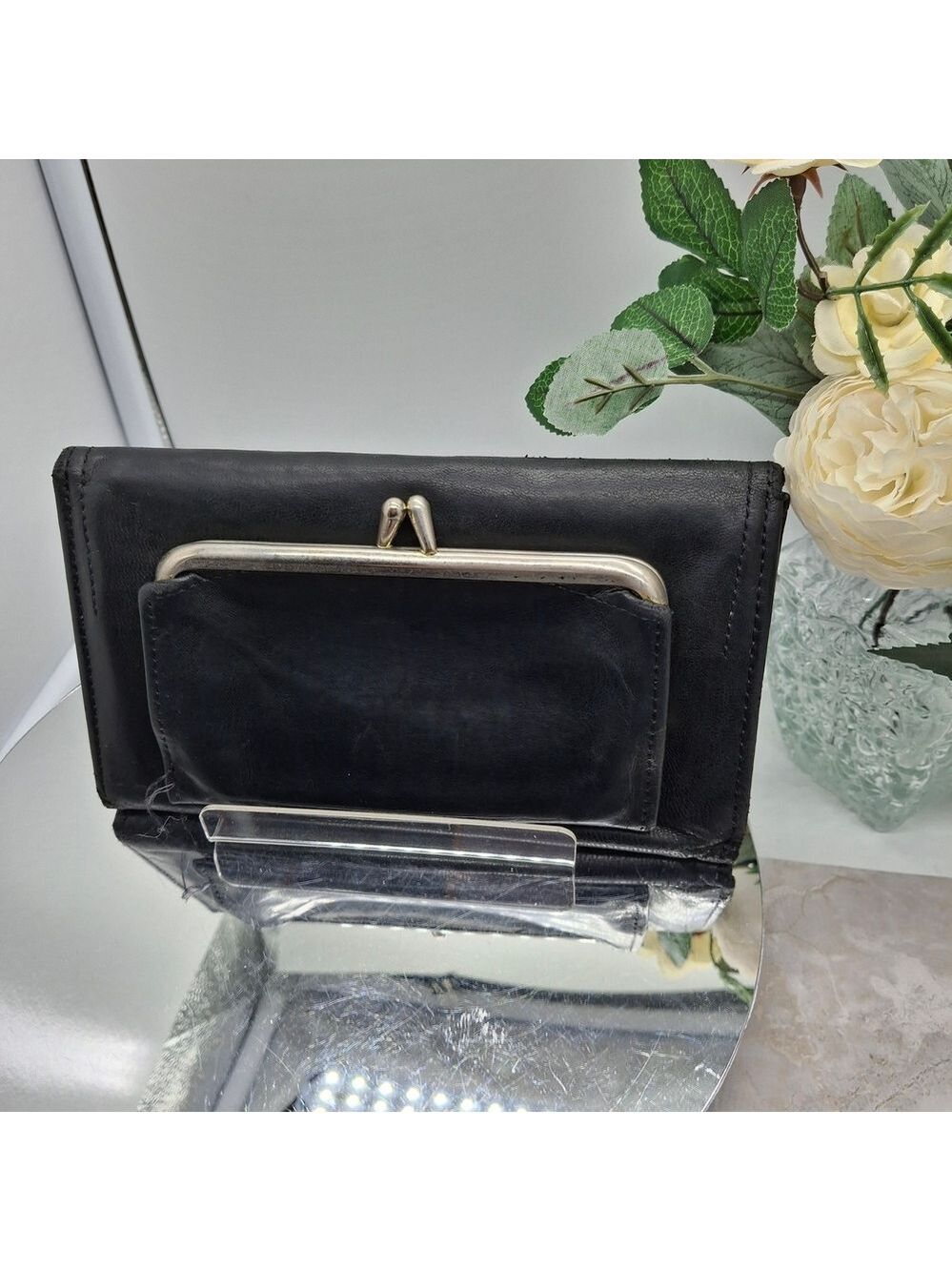 Princess Gardner Vintage Black Leather Wallet Clutch with Kisslock Design 7.5x4